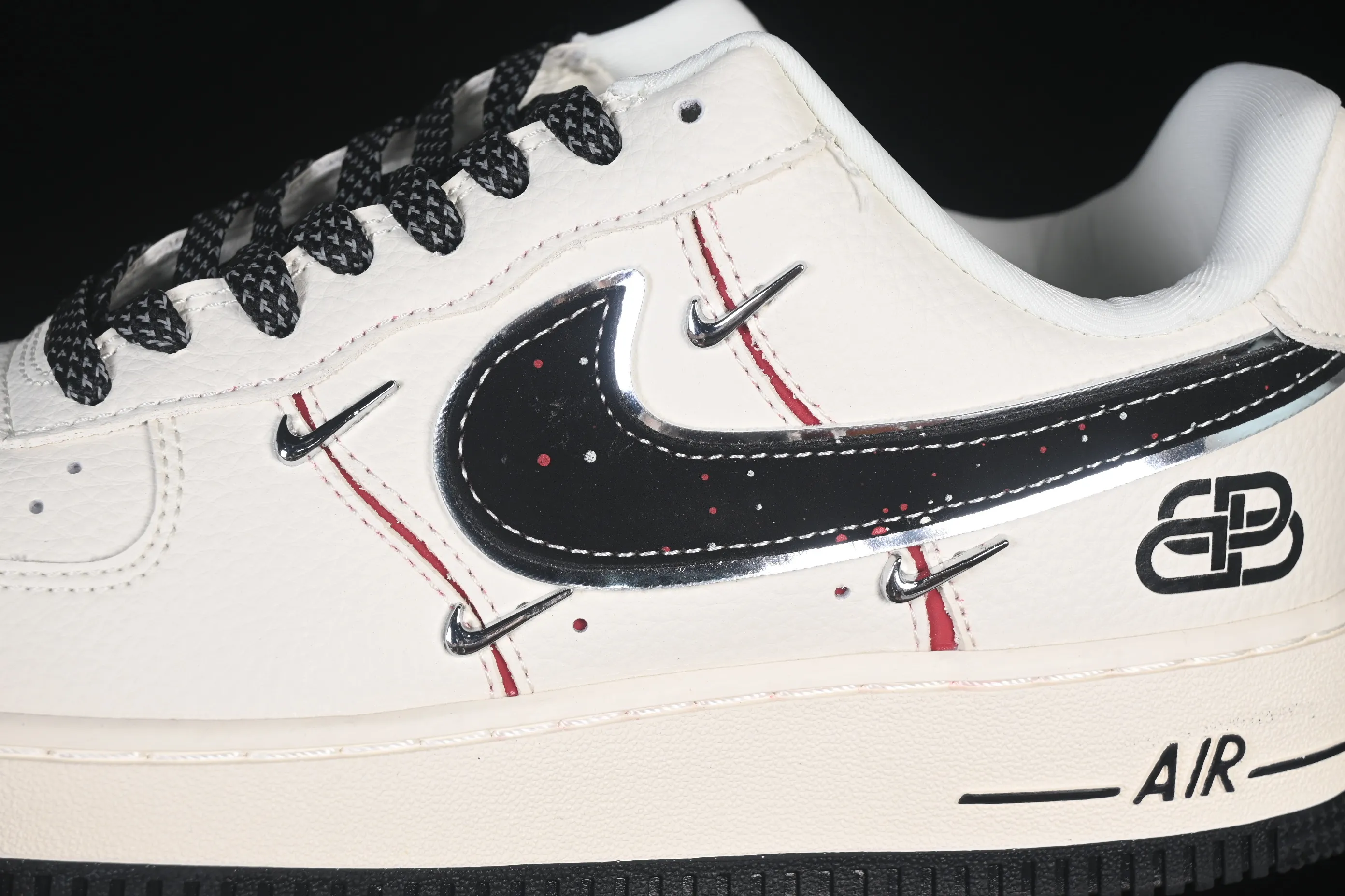 All categories Nk Air Force 1 Air Force series Nk Air Force 1 Low Air Force low-top Nike Air Force 1'07 Low Balenciaga co-branded four silver hooks Air Force 1 low-top casual sneakers DD1928-309